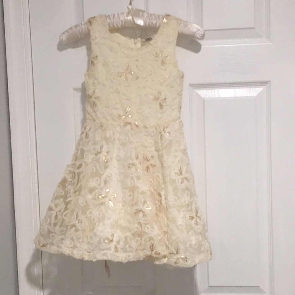 Little girl spring dress